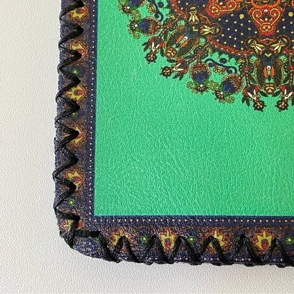 NEW Nasturtium Art of Living Kaleidoscope Vegan Leather Crossbody Phone Bag - Picture 6 of 10